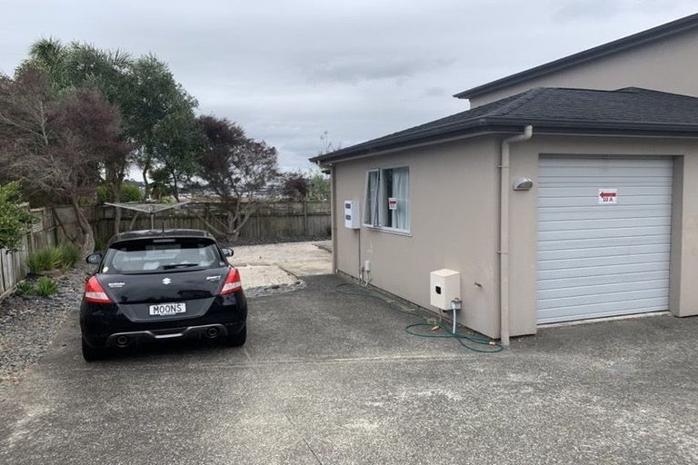 Photo of property in 10 Ballymore Drive, Pinehill, Auckland, 0632