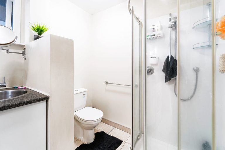 Photo of property in 56 Beulah Avenue, Rothesay Bay, Auckland, 0630