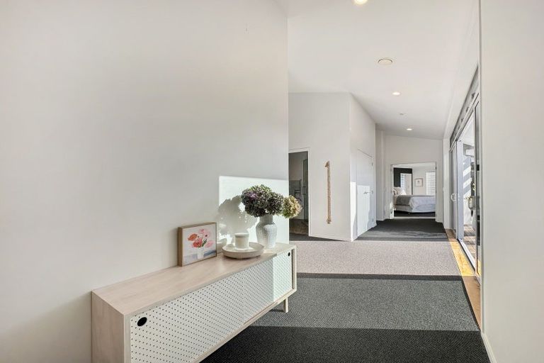 Photo of property in 26 Montgomery Crescent, Kinloch, Taupo, 3377