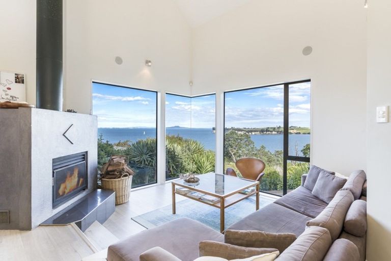 Photo of property in 74 Kestrel Heights, Arkles Bay, Whangaparaoa, 0932