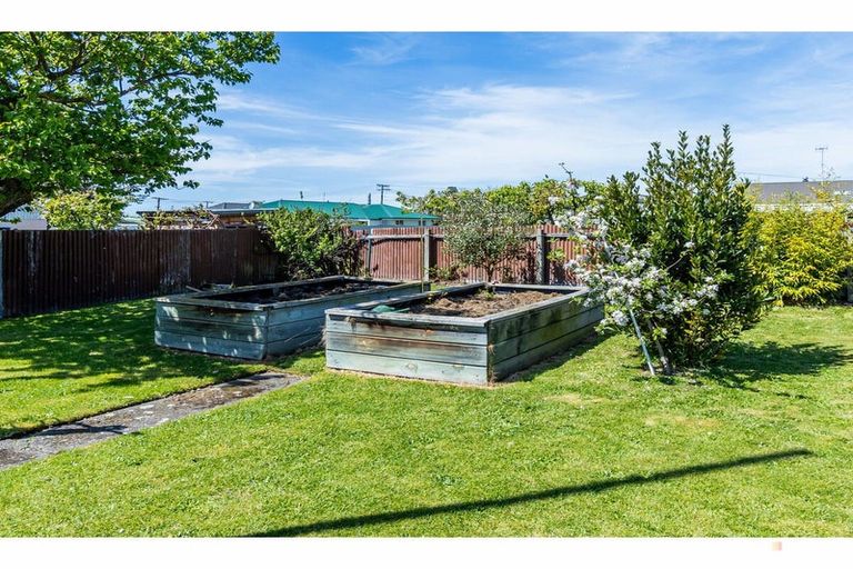 Photo of property in 6 Durham Street, Waimate, 7924