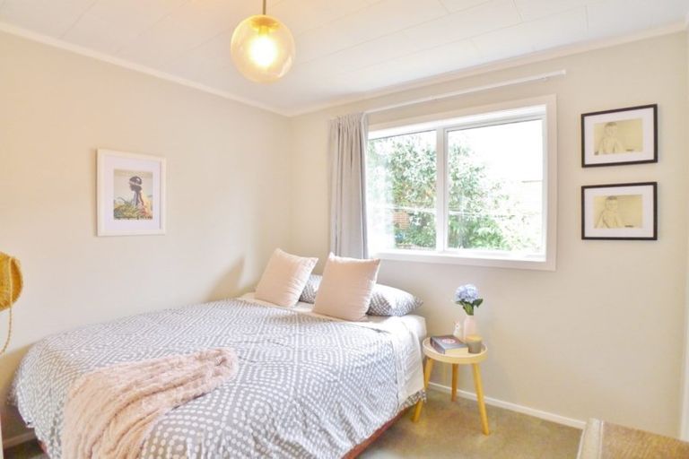 Photo of property in 25a Lidcombe Place, Avondale, Auckland, 1026