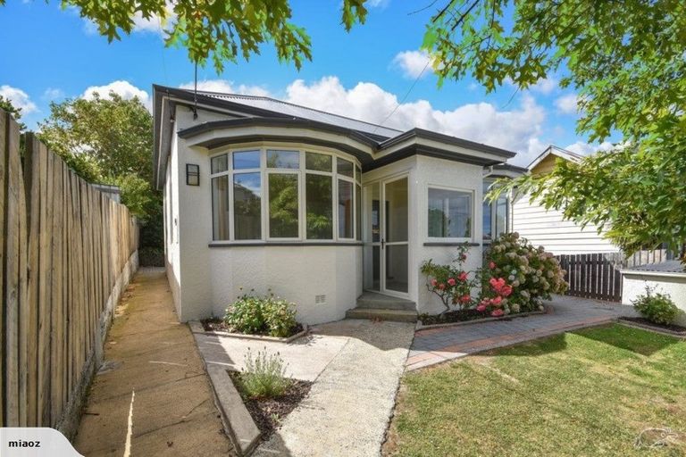 Photo of property in 9 Cochrane Street, Mornington, Dunedin, 9011