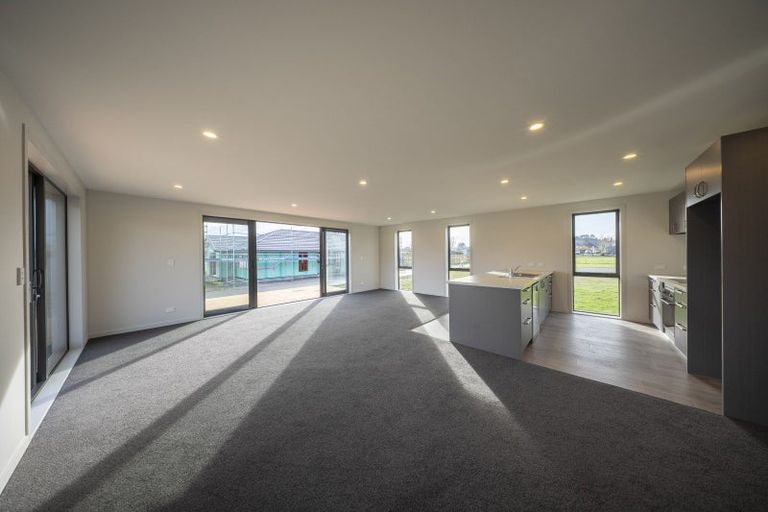 Photo of property in 21 Tukare Loop, Te Anau, 9600
