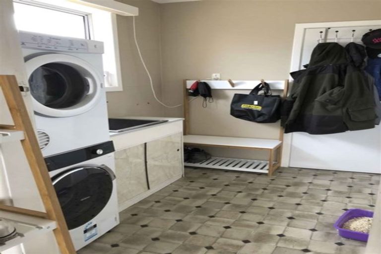 Photo of property in 165 Dome Street, Newfield, Invercargill, 9812