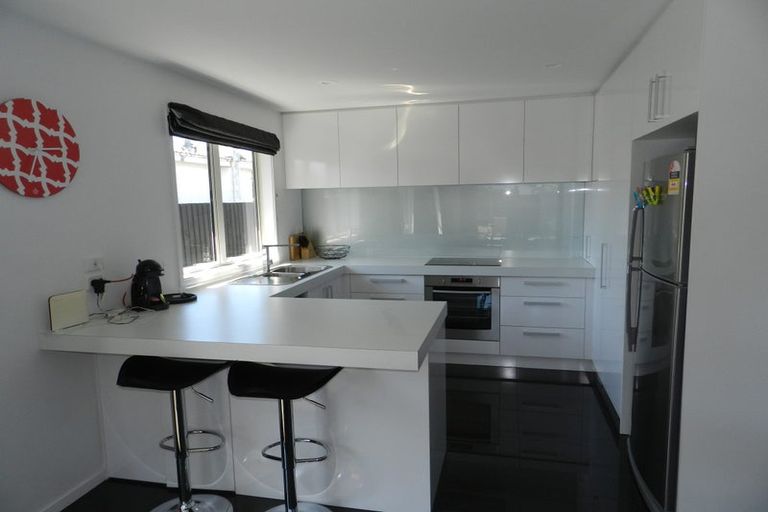 Photo of property in 92 Palmers Road, New Brighton, Christchurch, 8083