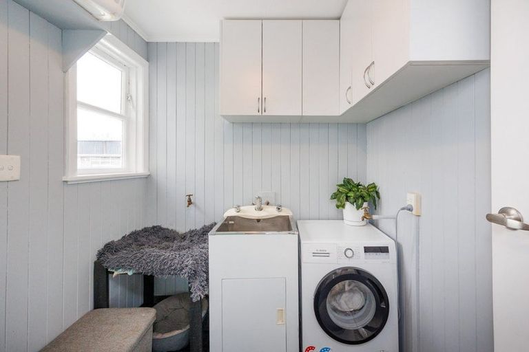 Photo of property in 918 Tremaine Avenue, Roslyn, Palmerston North, 4414