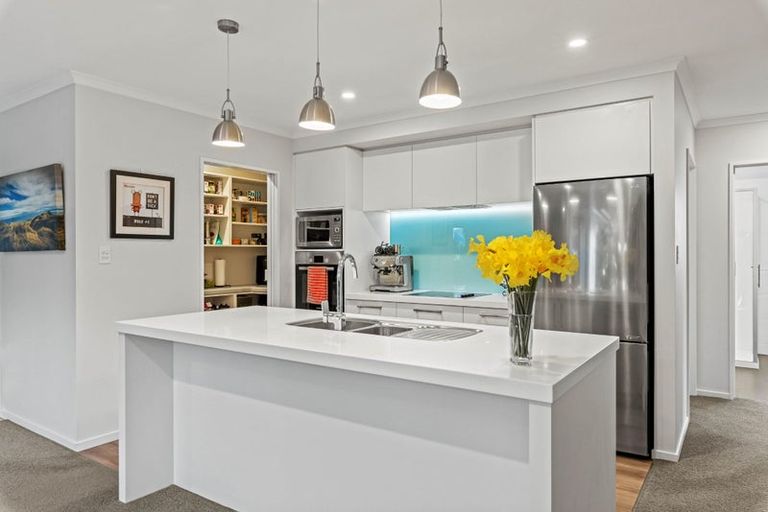 Photo of property in 32 Rue De La Mare, Parklands, Christchurch, 8083