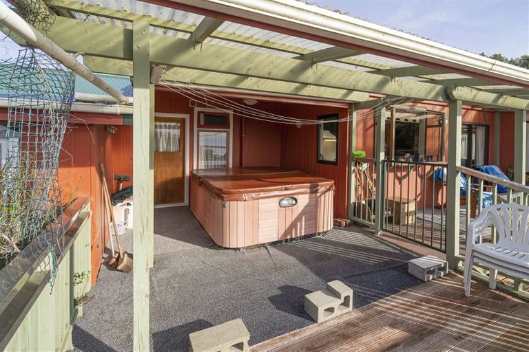 Photo of property in 158 Mokomoko Road, Omaui, Invercargill, 9877