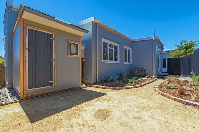 Photo of property in 14a Rewa Street, Takaro, Palmerston North, 4412