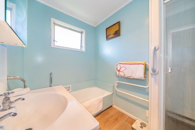 Photo of property in 40a Wilford Street, Wallaceville, Upper Hutt, 5018