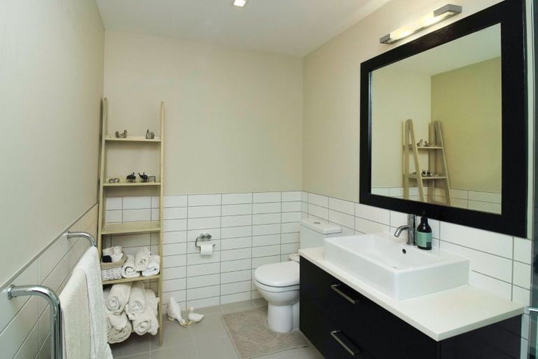 Photo of property in Chews Lane Apartments, 15h/9 Chews Lane, Wellington Central, Wellington, 6011