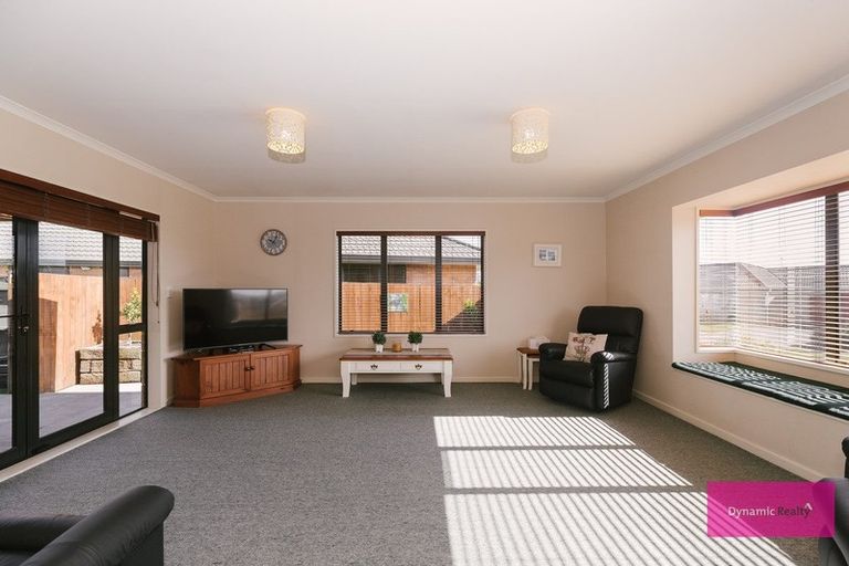 Photo of property in 10 Woodgate Court, Fitzherbert, Palmerston North, 4410