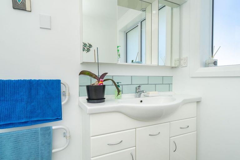 Photo of property in 99a Easther Crescent, Kew, Dunedin, 9012