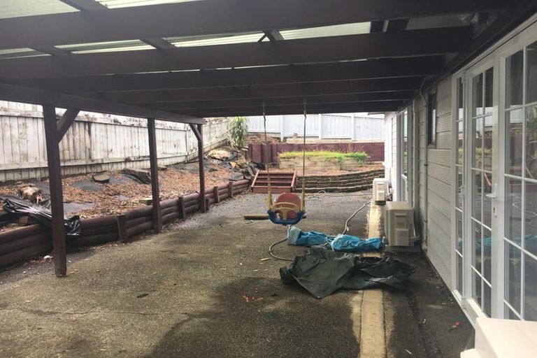 Photo of property in 2/248 Sturges Road, Henderson, Auckland, 0612