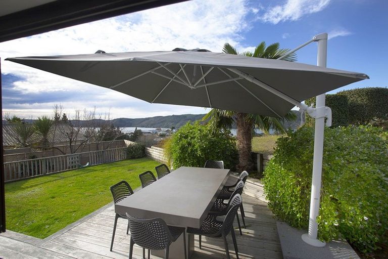 Photo of property in 130 Tirohanga Drive, Whangamata, 3620