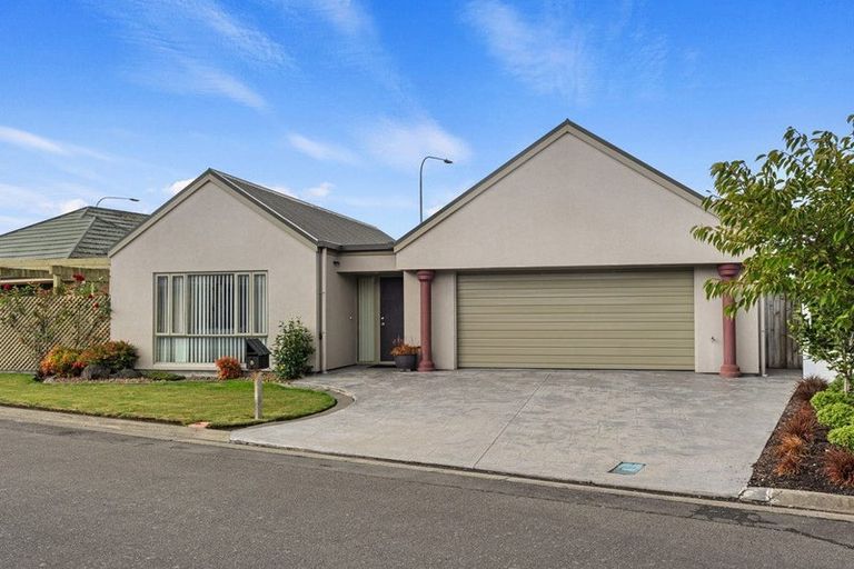 Photo of property in 5 Matawai Close, Rangiora, 7400