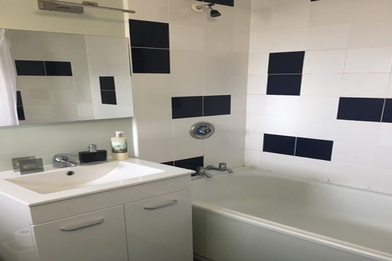 Photo of property in Manston Apartments, 3c/145 Ohiro Road, Brooklyn, Wellington, 6021