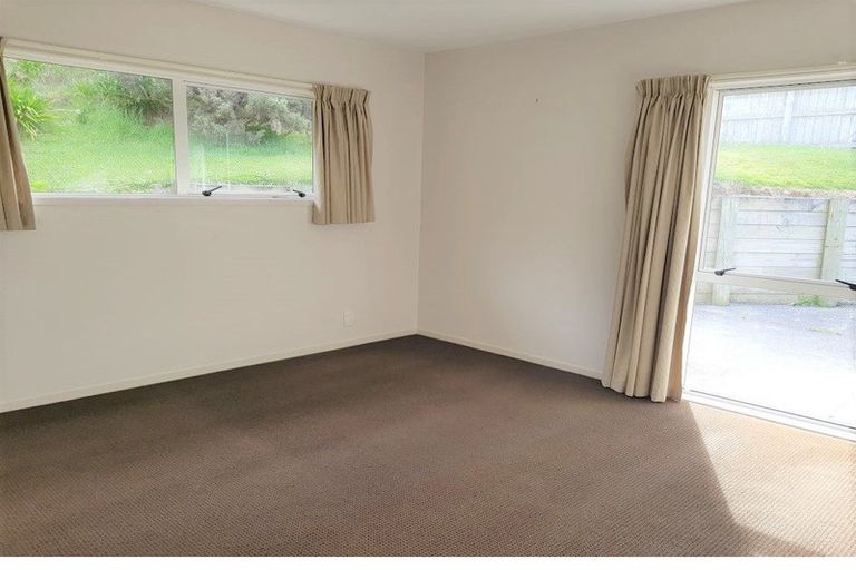 Photo of property in 48 Tongariro Drive, Aotea, Porirua, 5024
