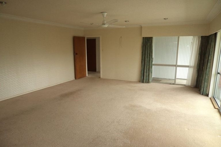 Photo of property in 16 Mclaren Place, Chedworth, Hamilton, 3210