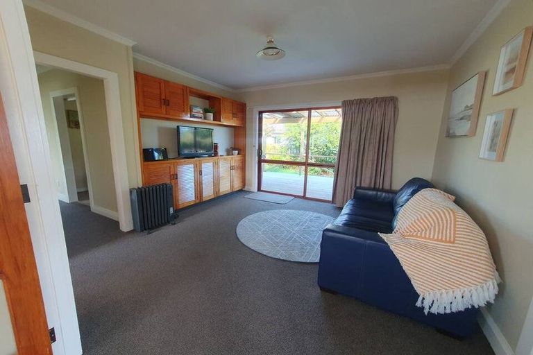 Photo of property in 8 Burtts Road, Durie Hill, Whanganui, 4500