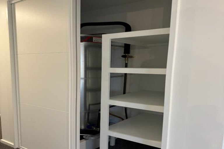 Photo of property in 37 Cousins Street, Woodend, 7691