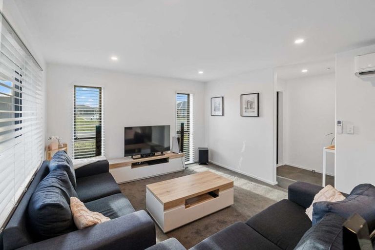 Photo of property in 20 Pallid Green, Rolleston, 7615