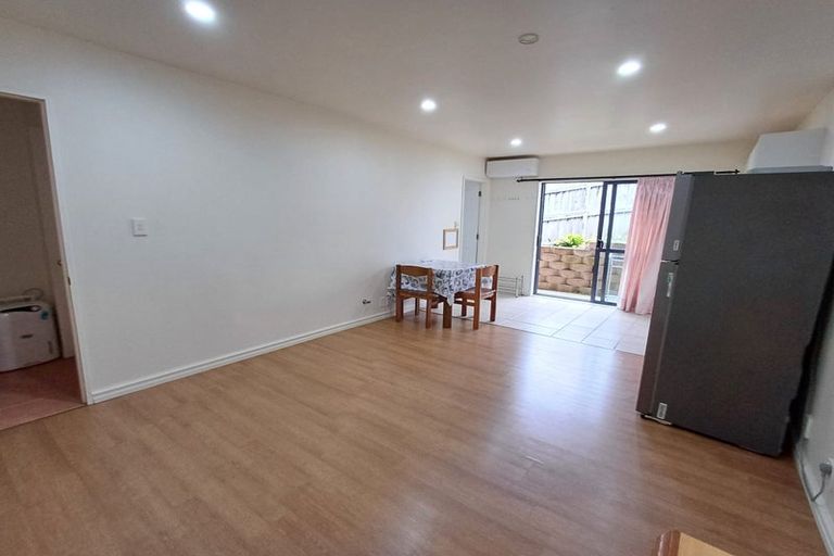 Photo of property in 12 Graham Collins Drive, Windsor Park, Auckland, 0632