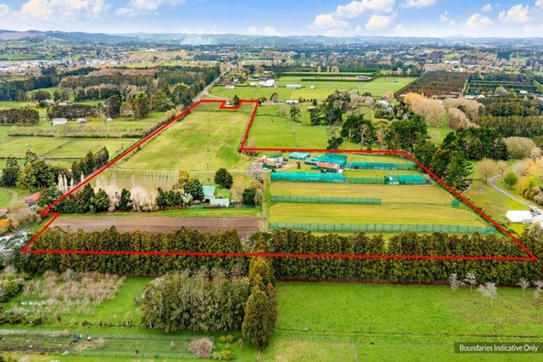 Photo of property in 51 Smith Road, Kumeu, 0891