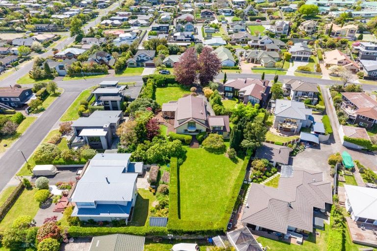 Photo of property in 27 Kurupae Road, Hilltop, Taupo, 3330