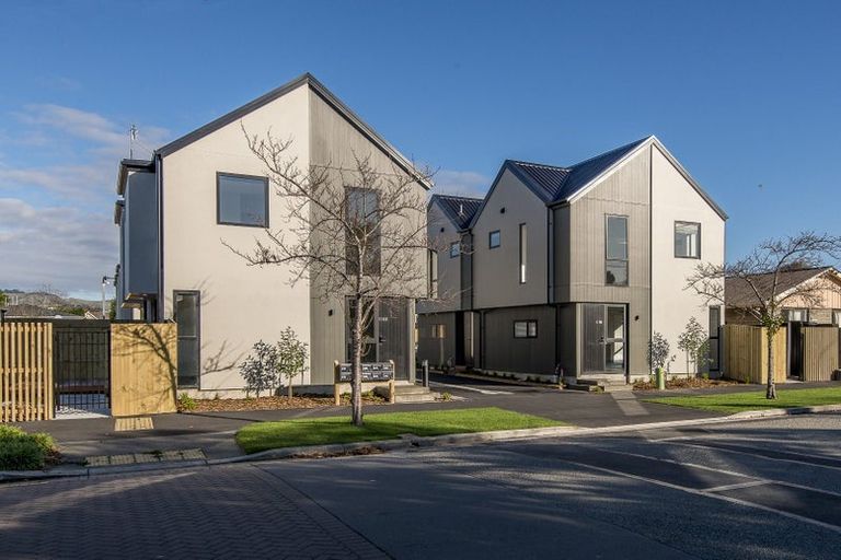 Photo of property in 1/404 Armagh Street, Linwood, Christchurch, 8011