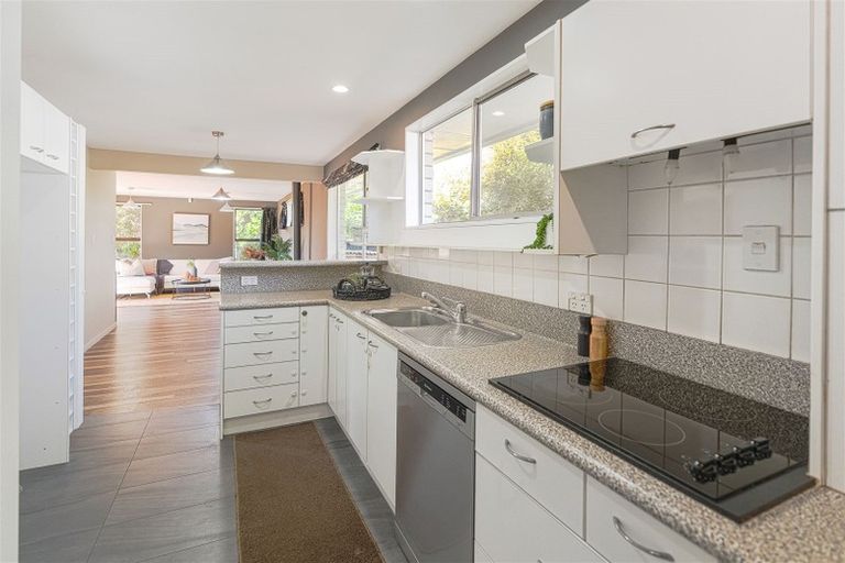 Photo of property in 176 Halswell Junction Road, Halswell, Christchurch, 8025