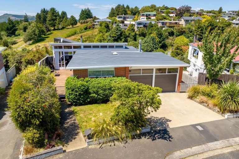 Photo of property in 18 Pioneer Crescent, Helensburgh, Dunedin, 9010