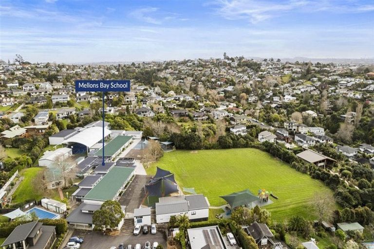 Photo of property in 127 Mellons Bay Road, Mellons Bay, Auckland, 2014