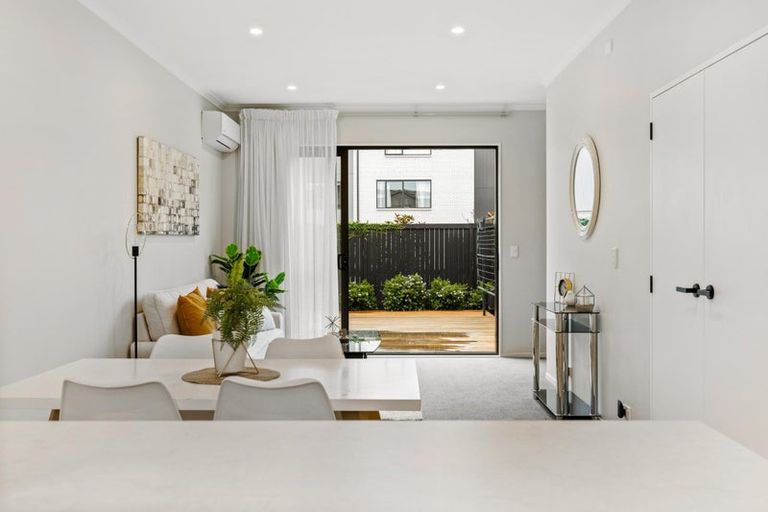 Photo of property in 40 Ringa Matau Road, Hobsonville, Auckland, 0616