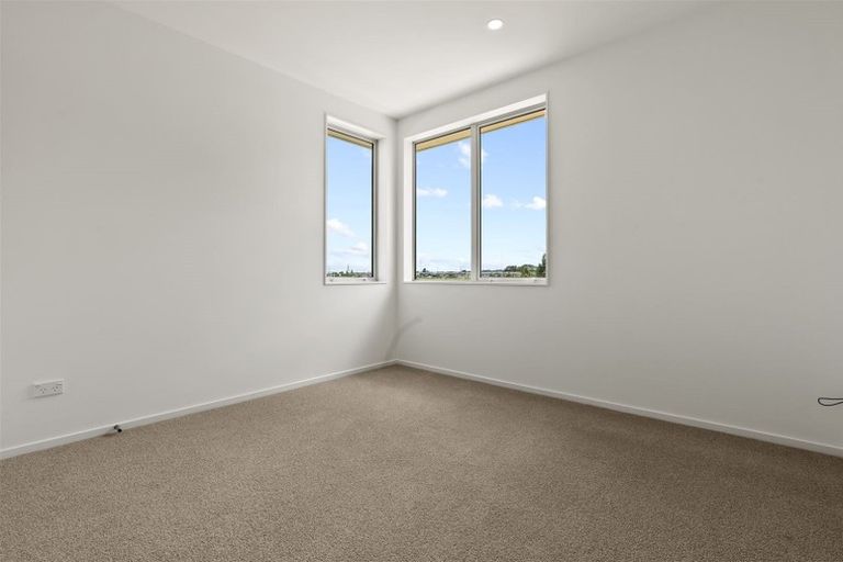 Photo of property in 17 Leatherwood Road, Takanini, 2110