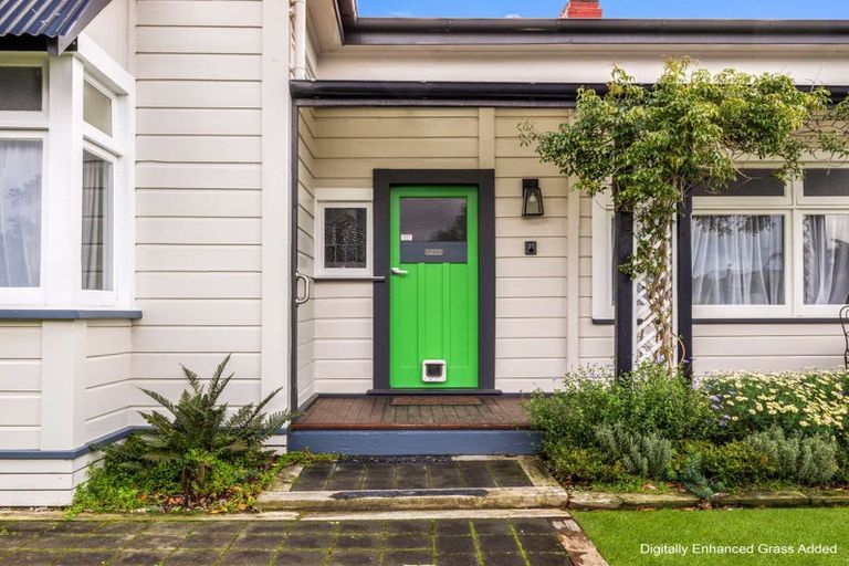Photo of property in 11 Carow Street, Palmerston North, 4410