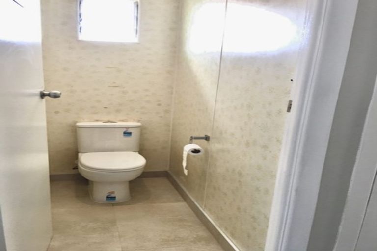 Photo of property in 4 Utting Street, Birkdale, Auckland, 0626