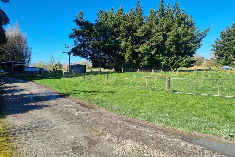 Photo of property in 74 Riverbank Road, Inch Clutha, Kaitangata, 9281