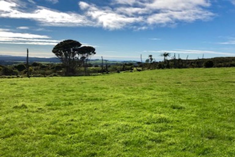 Photo of property in 912 Pungaere Road, Waipapa, Kerikeri, 0295