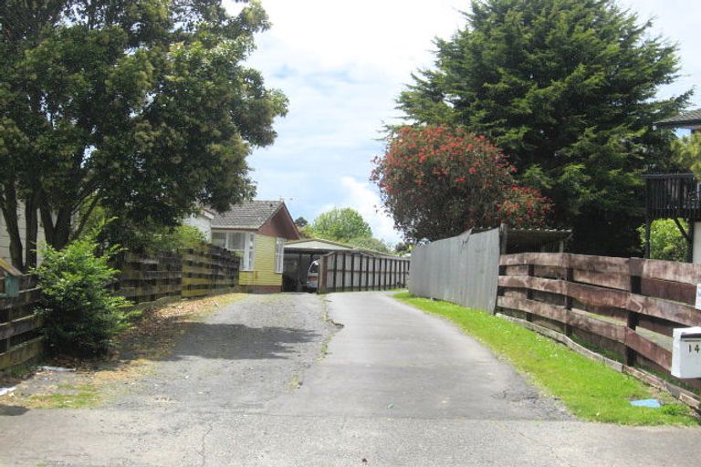 Photo of property in 12 Carbery Place, Manurewa, Auckland, 2102