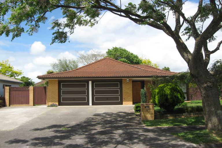 Photo of property in 3 Gardone Terrace, Conifer Grove, Takanini, 2112