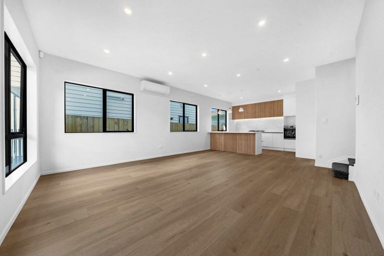 Photo of property in 11b Colum Place, Bucklands Beach, Auckland, 2014