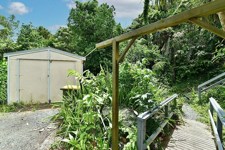 Photo of property in 16 Shelly Beach Road, Shelly Beach, Helensville, 0874