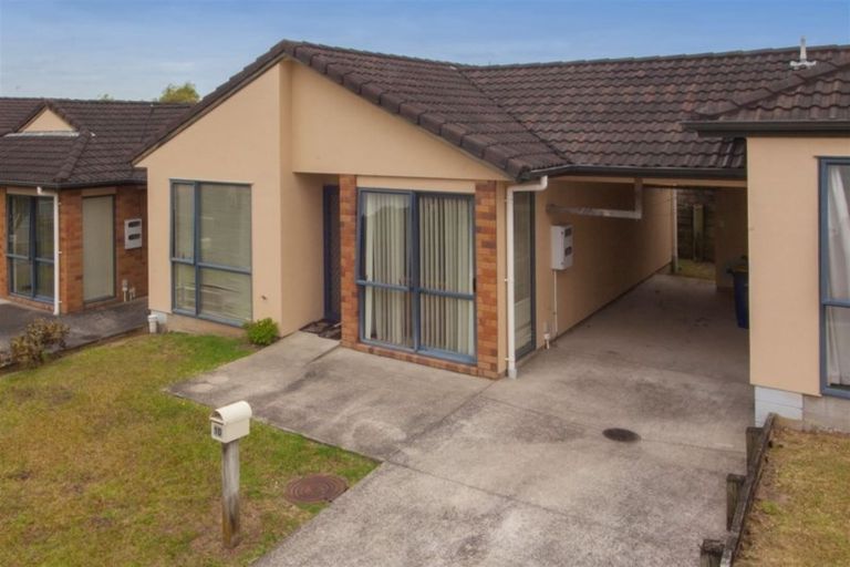 Photo of property in Carwyn Place, 10/352a Swanson Road, Ranui, Auckland, 0612