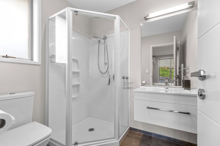 Photo of property in 103 Ballintoy Park Drive, Welcome Bay, Tauranga, 3175