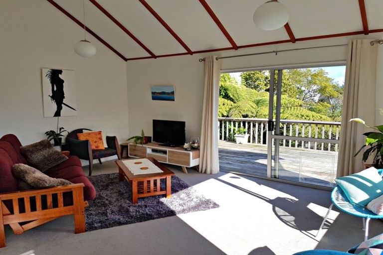 Photo of property in 2/43 Brigantine Drive, Beach Haven, Auckland, 0626