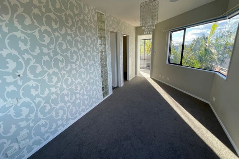 Photo of property in 1/41 High Road, Glenfield, Auckland, 0629