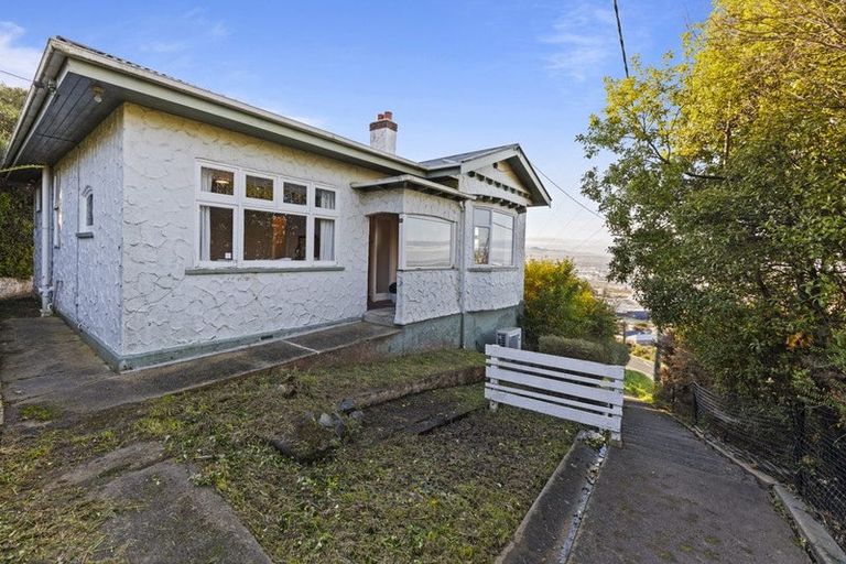Photo of property in 31 Forfar Street, Clyde Hill, Dunedin, 9011