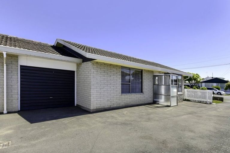 Photo of property in 1/64 Highsted Road, Bishopdale, Christchurch, 8053